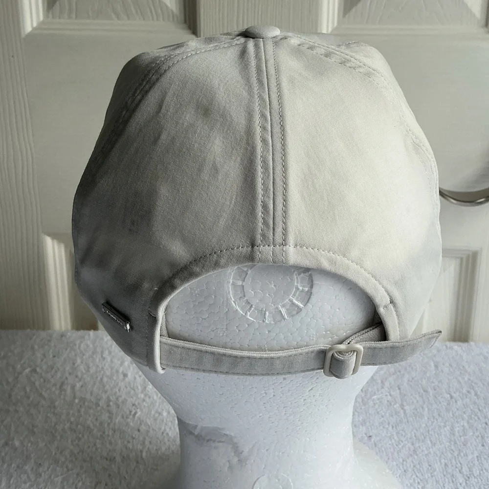 lululemon athletica Cream Cap